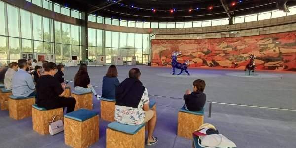 Carousel Seeroo Fi Al-Ardh